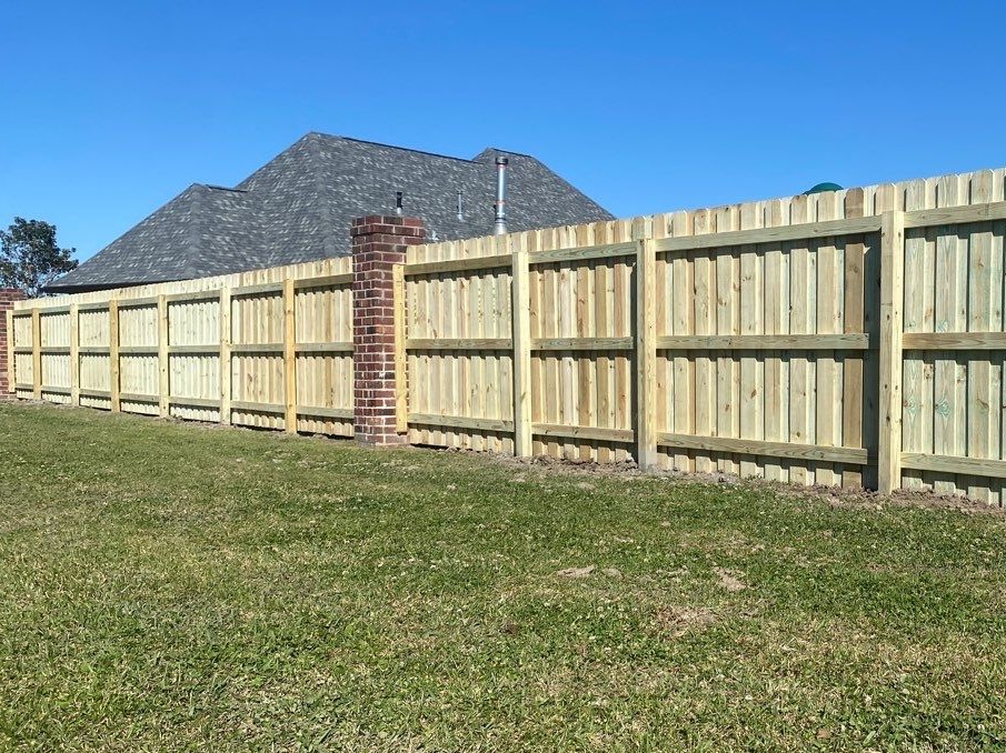 Photo of a wood privacy fence in Houma, Louisiana